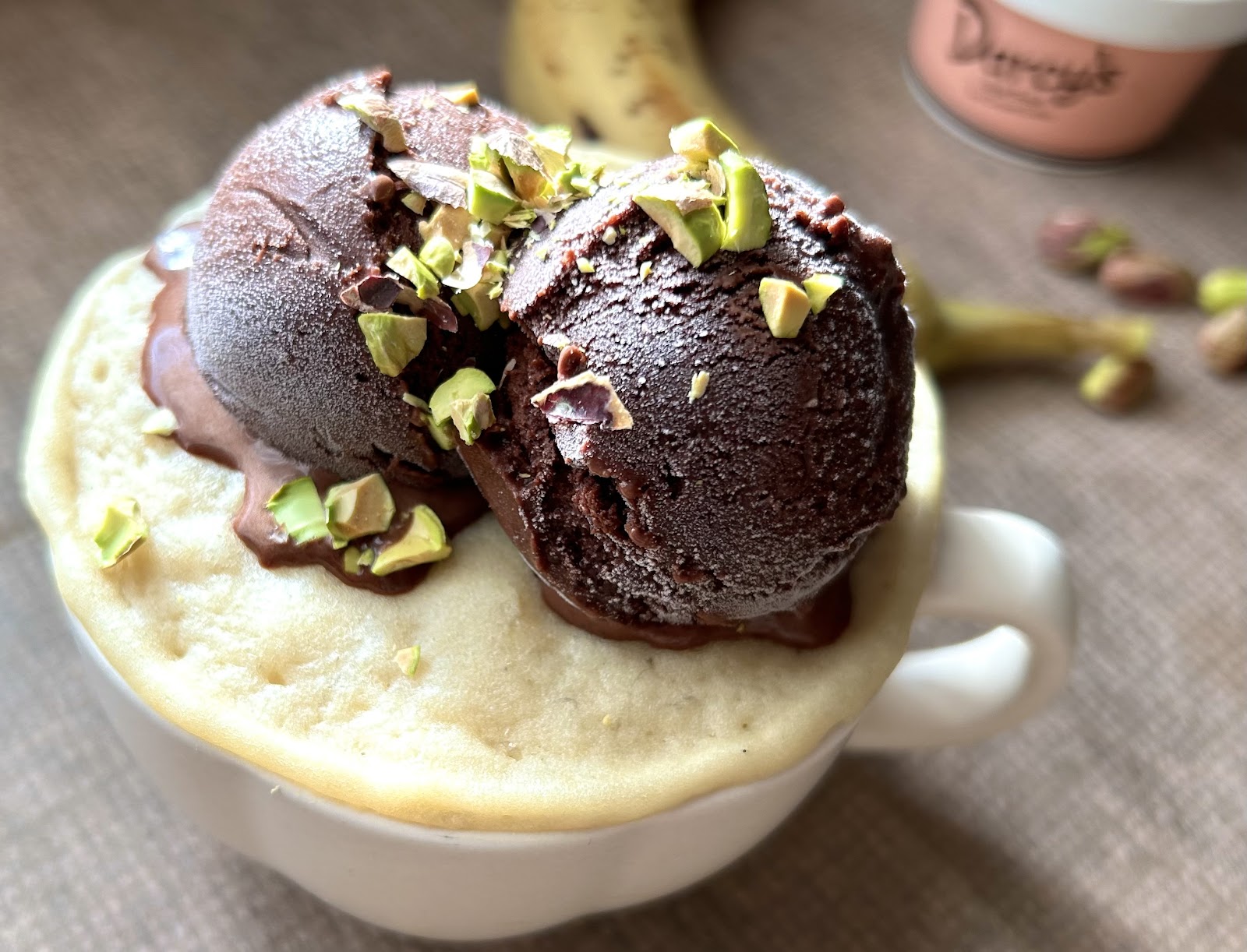 【アレンジレシピ】レンジで簡単チョコバナナマグケーキ 